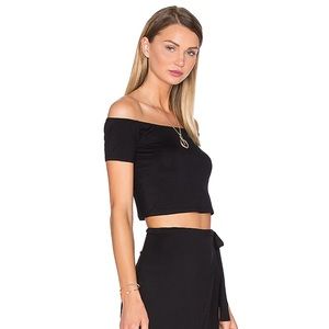 House of Harlow Black Off The Shoulder Crop